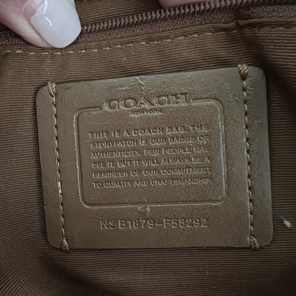 Coach tote good used condition - Picture 9 of 16